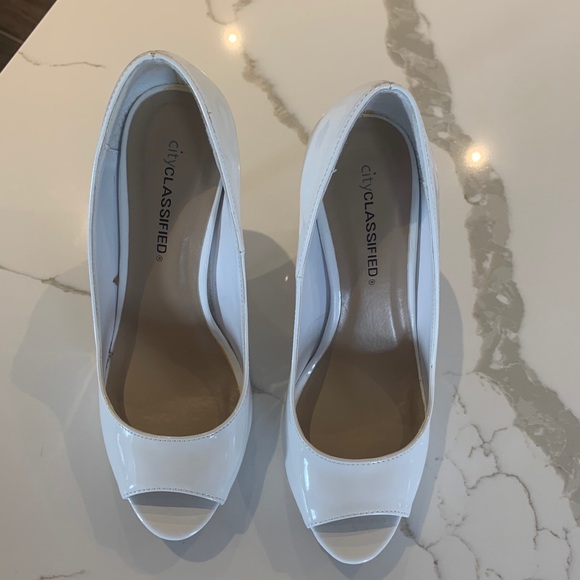 Shoes - Brand New high heels